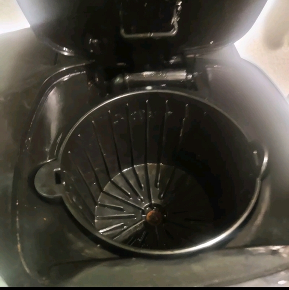 Hamilton Beach Drip Coffee Maker & Single Serve Machine2 Way12 Cup Programmable - Picture 7 of 12